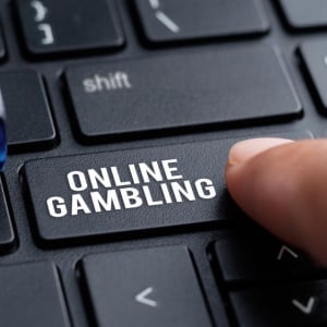 Why are Players Drifting Towards Online Gambling?