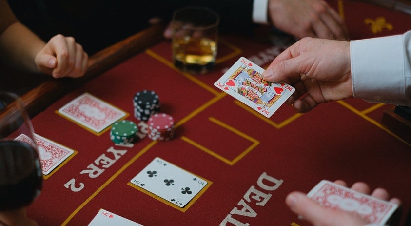 Gambling For Beginners: How to Win at Poker
