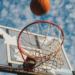 A Slam Dunk Guide to Managing Your Bankroll: Tips for Betting on Basketball